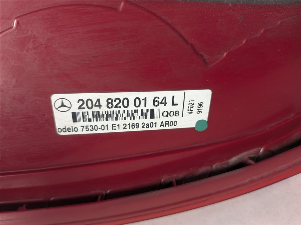 Thumbnail 5: 08-11 MERCEDES C250 C300 C350 (W204) LEFT QUARTER PANEL TAIL LIGHT INCANDESCENT