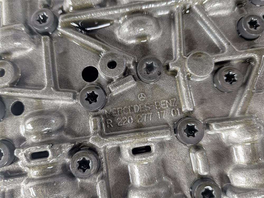 Thumbnail 9: 09-11 MERCEDES C300 (W204) RWD 722.9 A/T TRANSMISSION VALVE BODY CONDUCTOR PLATE