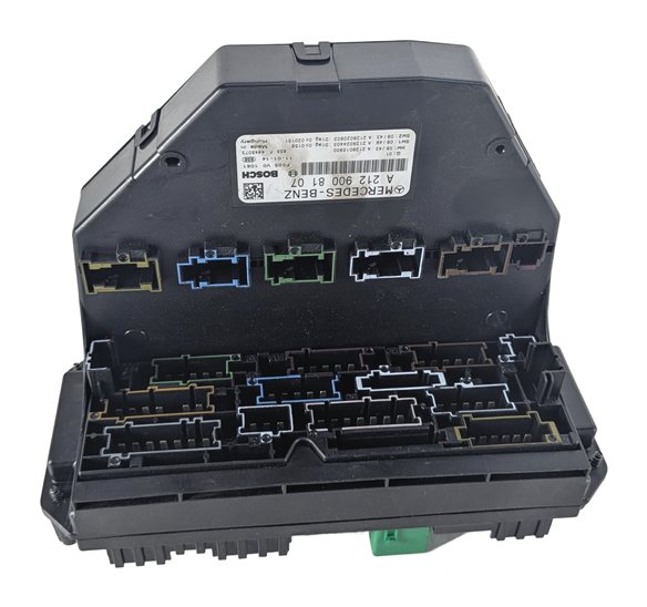 2011 MERCEDES C300 (W204) 3.0L FRONT SAM SIGNAL ACQUISITION FUSE RELAY BOX