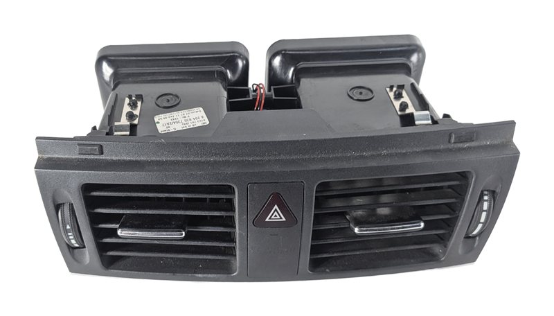2011 MERCEDES C300 (W204) FRONT CENTER DASH AIR AC VENT w/HAZARD SWITCH (Black)