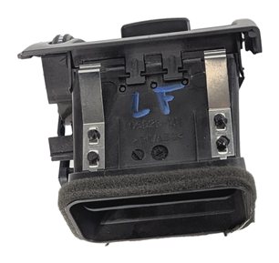 Thumbnail 5: 2011 MERCEDES C300 (W204) FRONT LEFT DRIVER DASH HEATER A/C AIR VENT (Black)