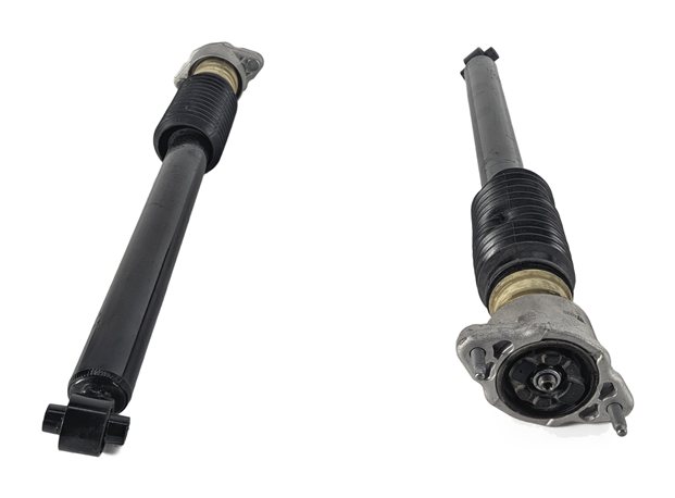 2011 MERCEDES C300 (W204) REAR LEFT & RIGHT SPORT SHOCK ABSORBER SET/2 w/MOUNTS