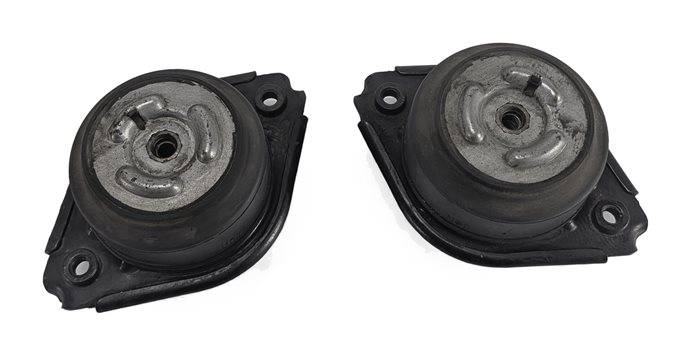 Thumbnail 2: 2010 MERCEDES GL450 (X164) 4.6L (273.923) LEFT & RIGHT ENGINE MOTOR MOUNT SET/2