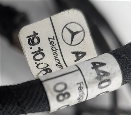 Thumbnail 9: 2010 MERCEDES GL450 (X164) REAR PARK ASSIST PDC SENSOR SET/4 w/HARNESS (White)