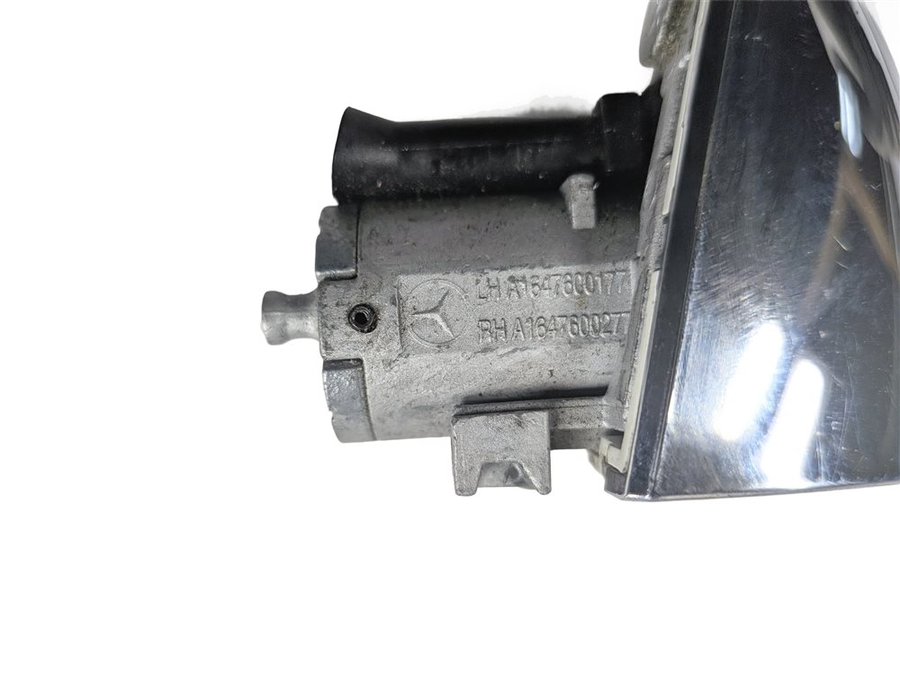 Thumbnail 8: 2010 MERCEDES GL450 (X164) FRONT LEFT DRIVER DOOR LOCK CYLINDER KEY CAP (White)