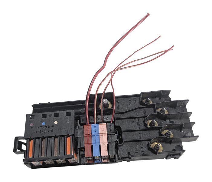 2010 MERCEDES GL450 (X164) 4.6L BATTERY PRE FUSE POWER DISTRIBUTION JUNCTION BOX