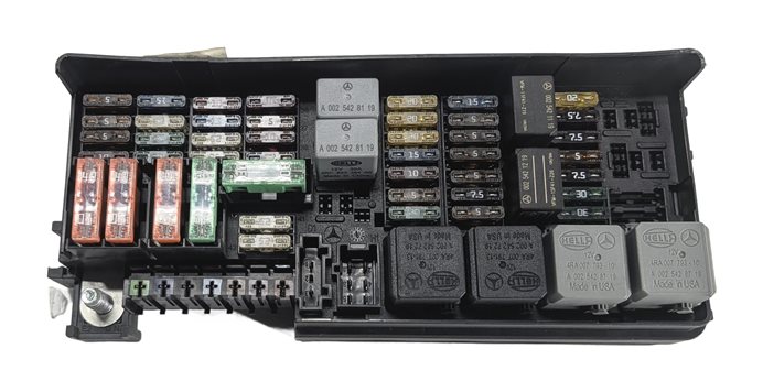 Thumbnail 2: 2010 MERCEDES GL450 (X164) 4.6L REAR SIGNAL ACQUISITION SAM FUSE RELAY BOX