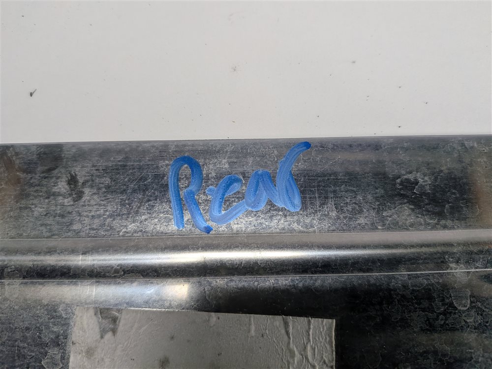 Thumbnail 7: 2010 MERCEDES GL450 (X164) REAR LICENSE PLATE TAG MOUNTING BRACKET HOLDER