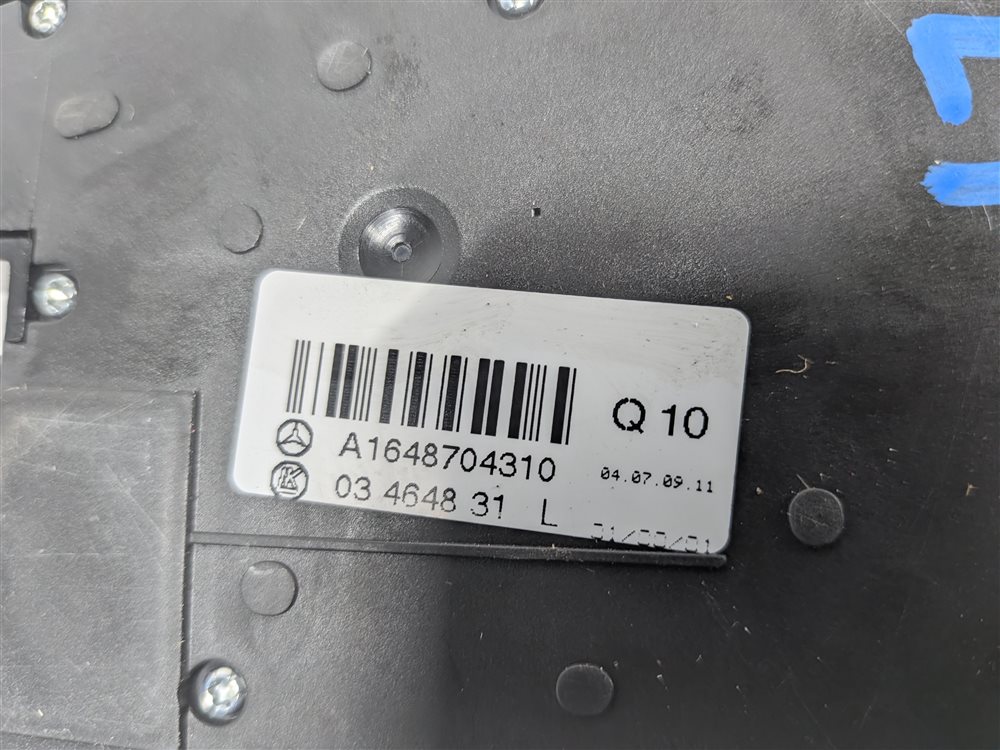 Thumbnail 7: 2010 MERCEDES GL450 (X164) FRONT LEFT DRIVER SEAT ADJUST SWITCH w/MEMORY LUMBAR