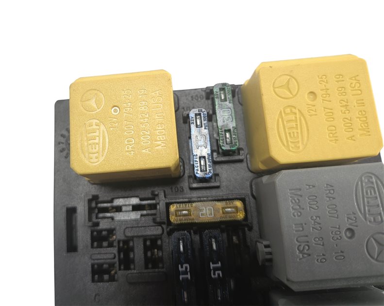 Thumbnail 10: 08-13 MERCEDES GL320 GL350 GL450 GL550 ML350 (W251 X164 W164) ENGINE FUSE BOX