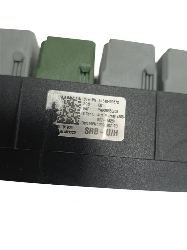 Thumbnail 11: 08-13 MERCEDES GL320 GL350 GL450 GL550 ML350 (W251 X164 W164) ENGINE FUSE BOX