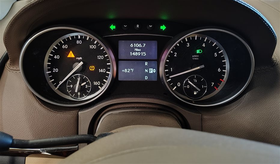 Thumbnail 2: 10-12 MB GL450 GL550 ML350 ML550 R350 (W251 X164 W164) SPEEDOMETER CLUSTER(148k)
