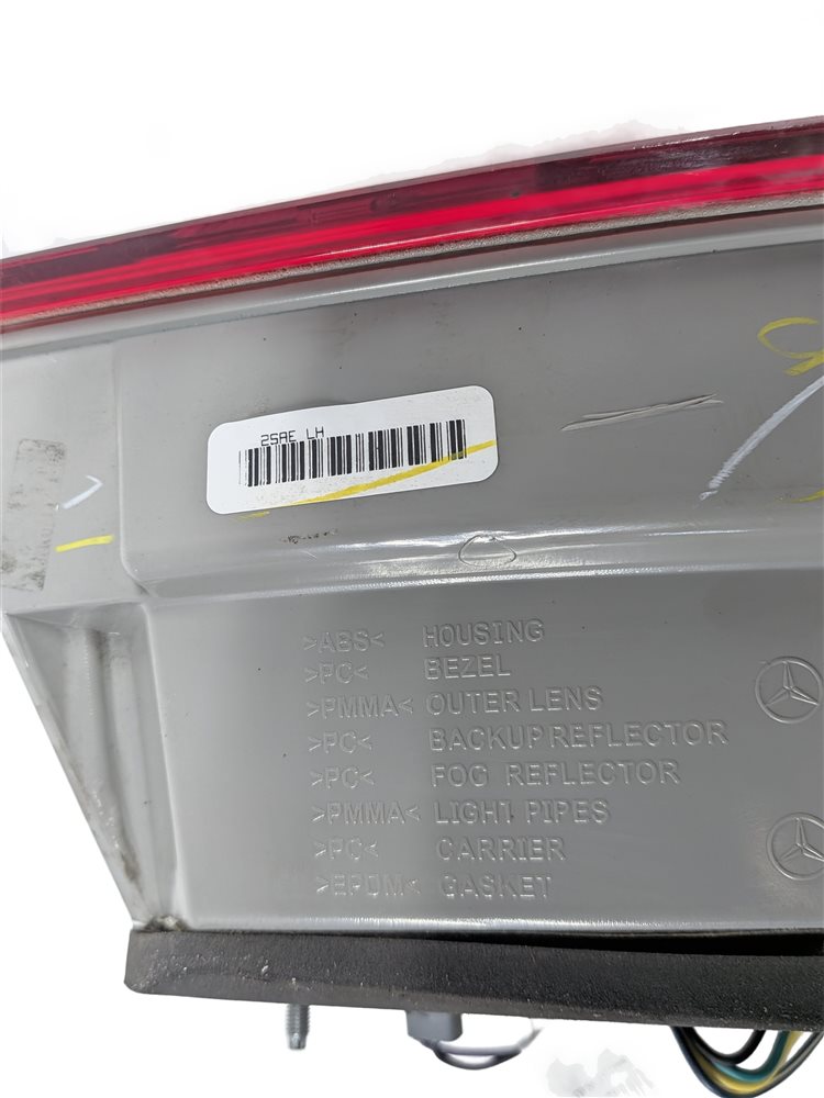 Thumbnail 9: 2010-2012 MB GL350 GL450 GL550 (X164) LEFT DRIVER TAILLIGHT BRAKE LIGHT LAMP