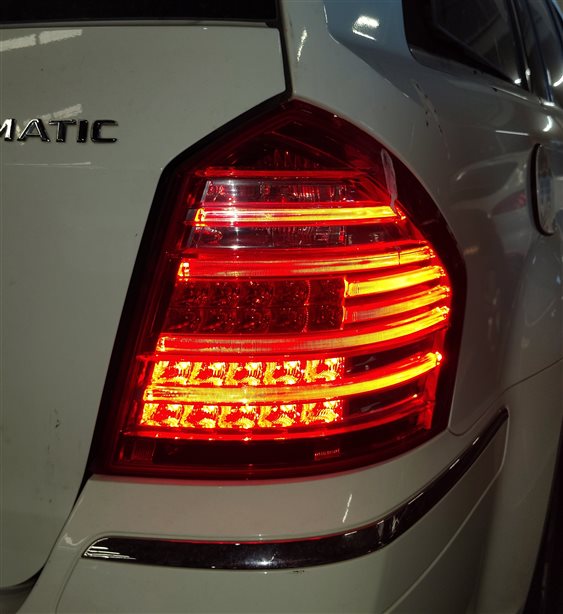 Thumbnail 2: 2010-2012 MB GL350 GL450 GL550 (X164) RIGHT PASSENGER TAILLIGHT BRAKE LIGHT LAMP