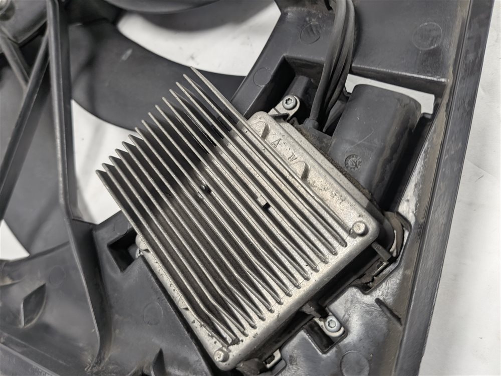 Thumbnail 7: 2007-2012 MERCEDES GL ML R CLASS (X164 W164 W251) RADIATOR COOLING FAN w/ SHROUD