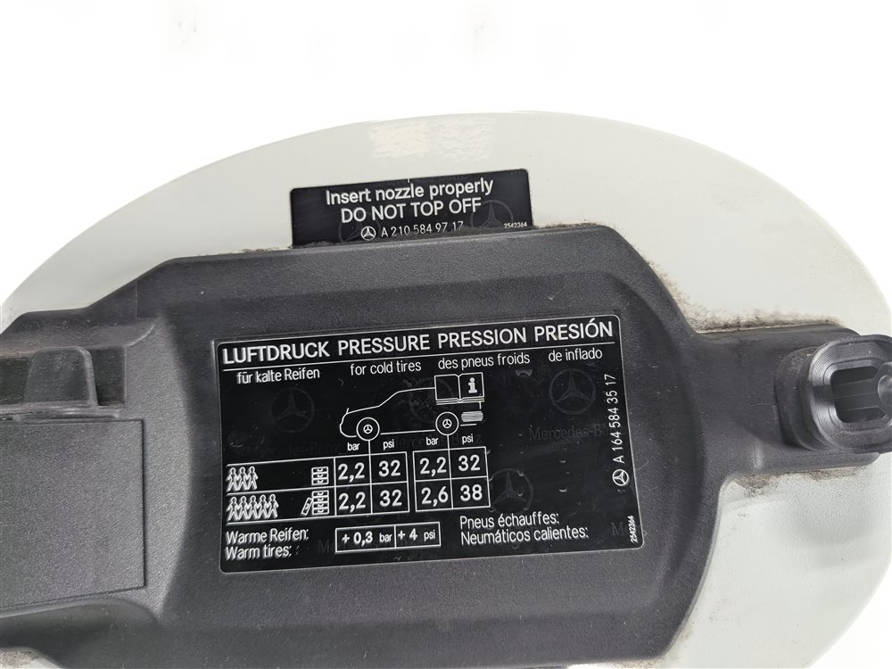 Thumbnail 8: 07-12 MERCEDES GL320 GL350 GL450 GL550 FUEL DOOR w/HOUSING & CAP (White)
