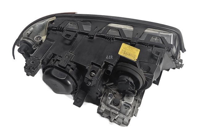 Thumbnail 6: BMW 02-03 3 SERIES (E46) CONVERTIBLE COUPE FRONT LEFT HEADLIGHT (XENON HID)