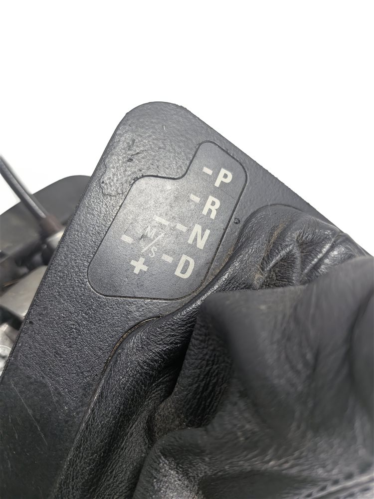 Thumbnail 7: 2002 BMW 330CI (E46) AUTOMATIC TRANSMISSION STEPTRONIC SHIFTER ASSEMBLY w/CABLE