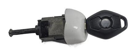 Thumbnail 6: 2002 BMW 330CI (E46) FRONT LEFT DRIVER DOOR LOCK CYLINDER TUMBLER w/KEY