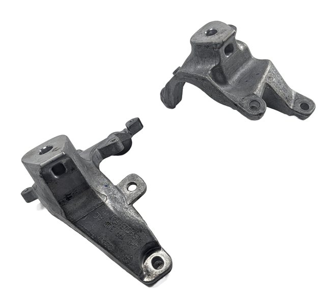 2011 AUDI A8 D4 4H 4.2L CDRA ENGINE LEFT/RIGHT MOTOR MOUNT SUPPORT BRACKET SET/2