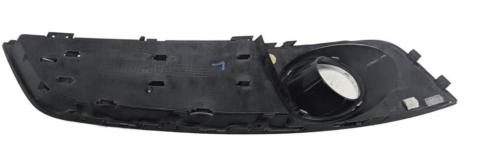 Thumbnail 4: 2011-2014 AUDI A8 (D4 4H) FRONT LOWER LEFT DRIVER BUMPER FOG LIGHT GRILLE INSERT