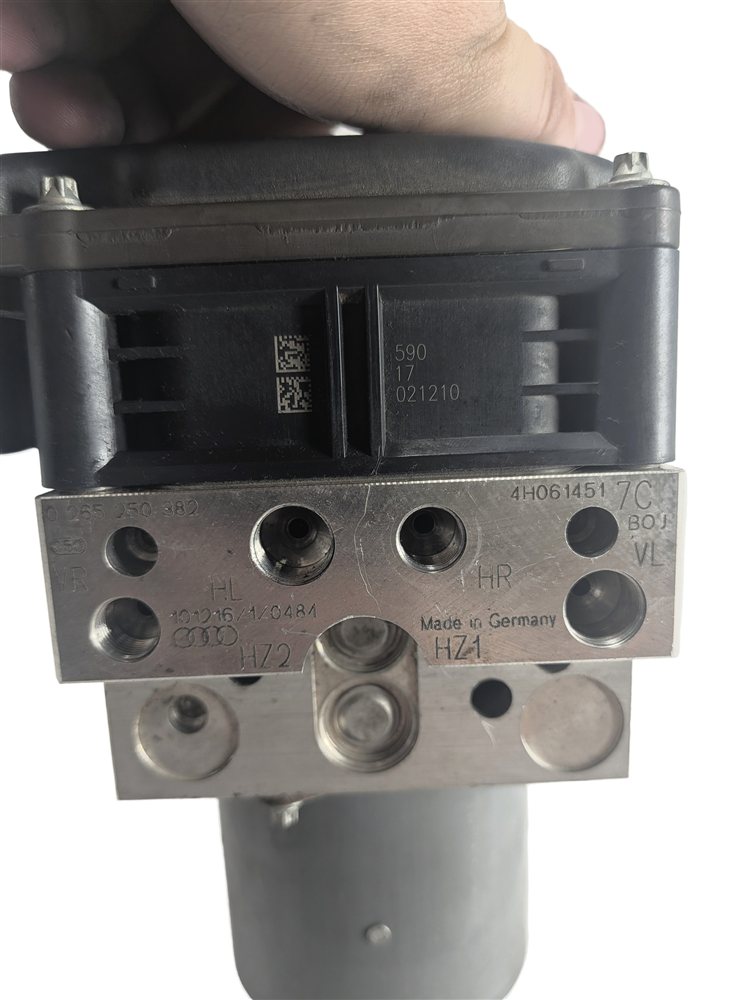 Thumbnail 8: 2011-2012 AUDI A8 (D4 4H) ABS ANTI LOCK BRAKE PUMP MODULE w/ADAPTIVE CRUISE