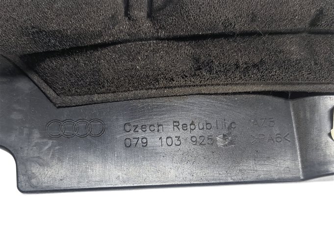 Thumbnail 5: 2009-2012 AUDI A6 A8 (C6 D4 4H) 4.2L MOTOR TFSI V8 ENGINE COVER TRIM PIECE