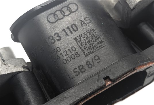 Thumbnail 5: 2011-2013 AUDI A8 (D4 4H) 4.2L V8 RIGHT ENGINE INTAKE MANIFOLD DIFFUSER RAIL