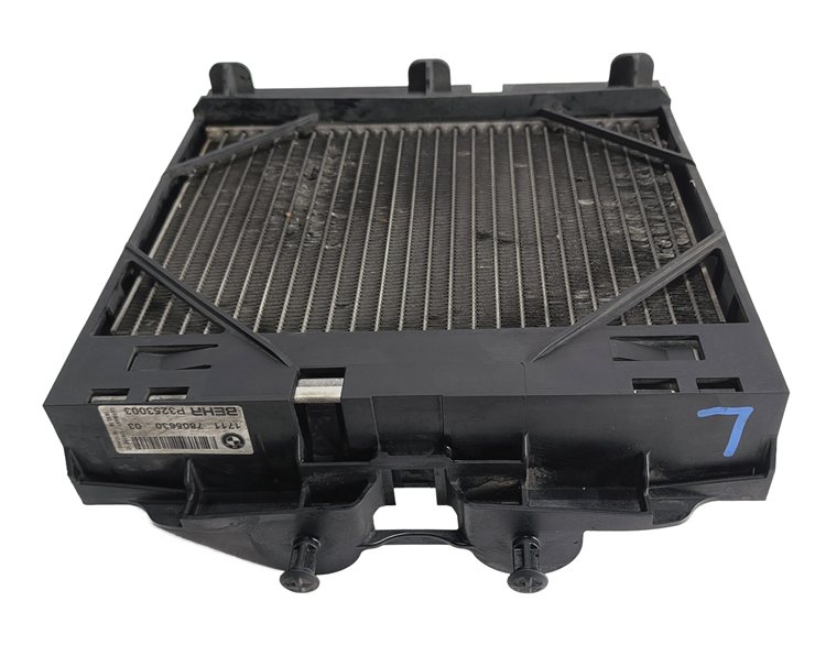 Thumbnail 4: 2011-2019 BMW 5 6 7 SERIES (F10 F06 F01) LEFT AUXILIARY COOLANT RADIATOR