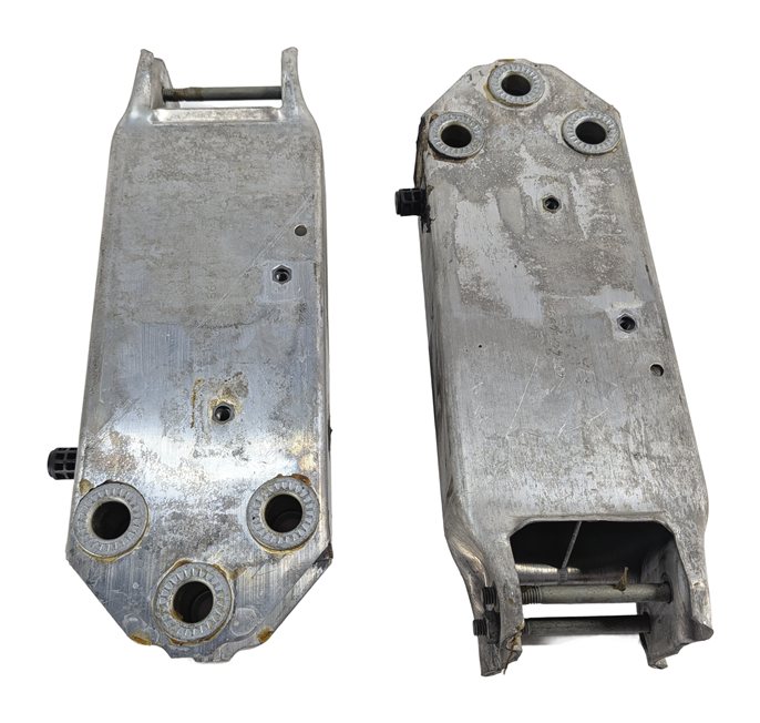 Thumbnail 3: 2011 BMW 535i (F10) FRONT LEFT & RIGHT BUMPER SUPPORT MOUNT GUIDE BRACKET SET/2