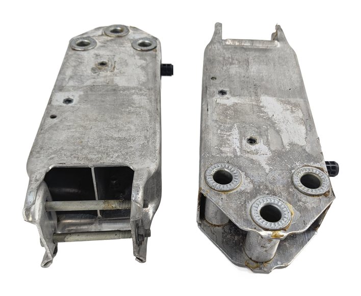Thumbnail 5: 2011 BMW 535i (F10) FRONT LEFT & RIGHT BUMPER SUPPORT MOUNT GUIDE BRACKET SET/2