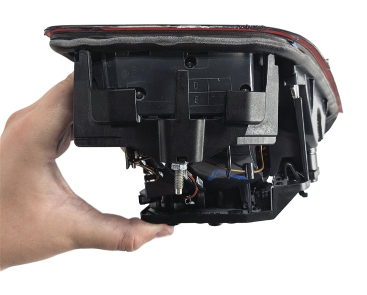 Thumbnail 5: 2014-2016 BMW 528i 535i 550i M5 (F10) LEFT DRIVER TRUNK TAILLIGHT LIGHT LAMP