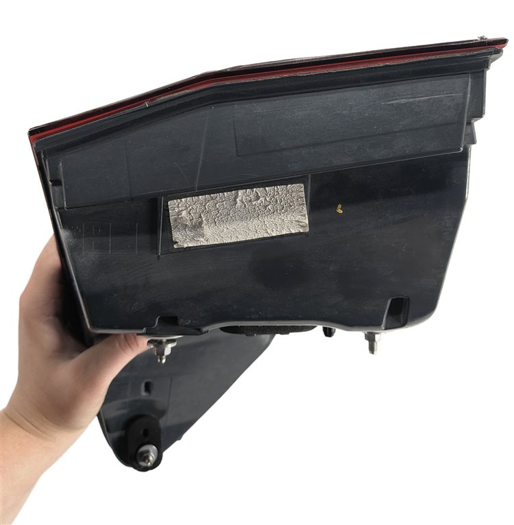 Thumbnail 6: 2014-2016 BMW 528i 535i 550i M5 (F10) RIGHT PASSENGER TAILLIGHT BRAKE LIGHT LAMP
