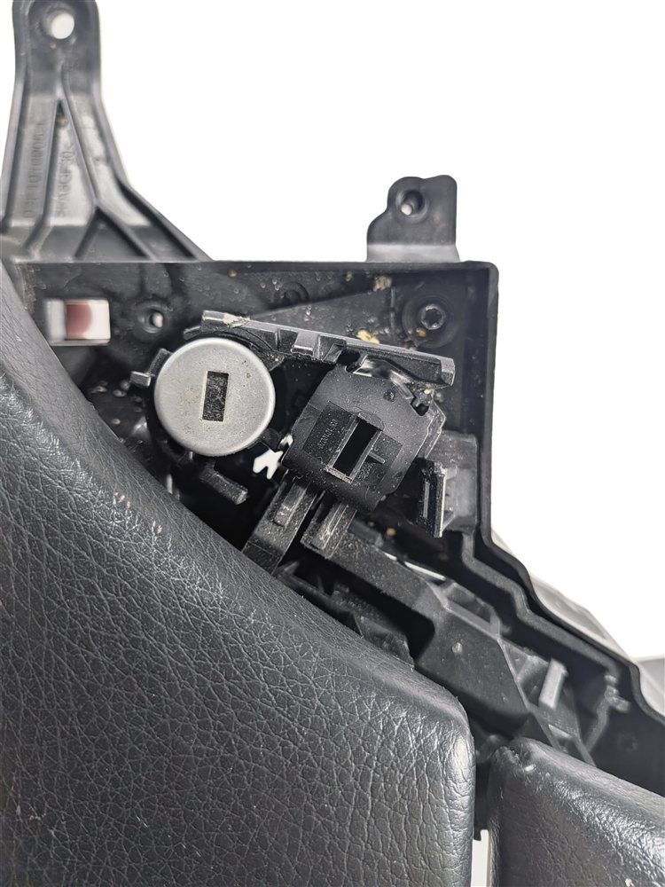 Thumbnail 9: 2012-2016 BMW 528i 535i 550i (F10) FRONT CENTER CONSOLE ARMREST LID (Black)