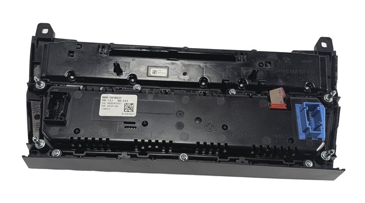 Thumbnail 6: 11-16 BMW 5 M5 SERIES (F10) HEATER A/C TEMPERATURE & RADIO CONTROL PANEL (BLACK)