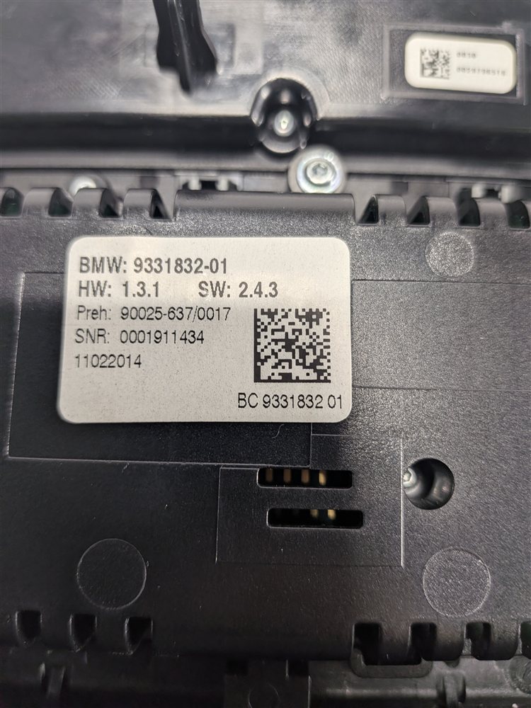 Thumbnail 7: 11-16 BMW 5 M5 SERIES (F10) HEATER A/C TEMPERATURE & RADIO CONTROL PANEL (BLACK)