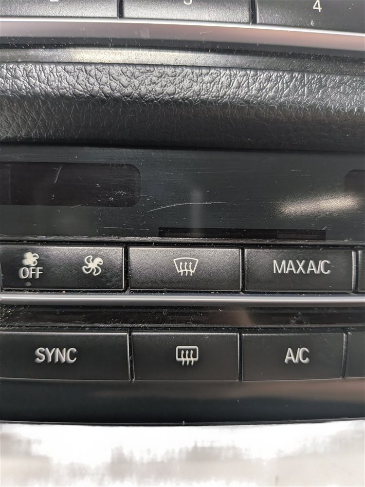 Thumbnail 8: 11-16 BMW 5 M5 SERIES (F10) HEATER A/C TEMPERATURE & RADIO CONTROL PANEL (BLACK)