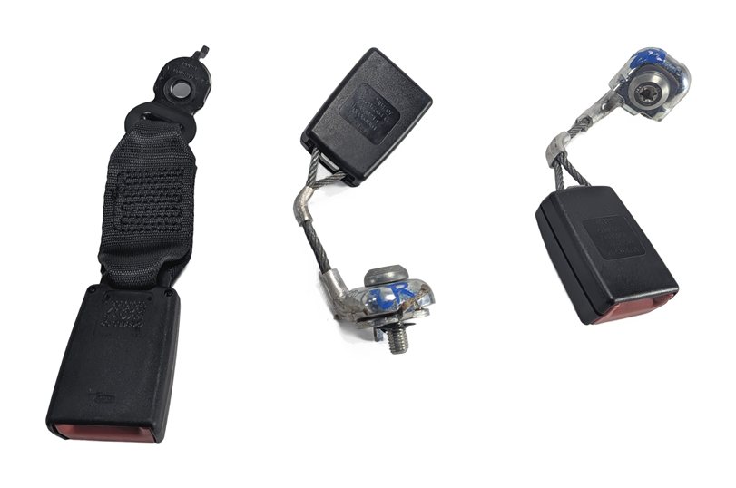 Thumbnail 5: 2014 BMW 535I (F10) REAR LEFT CENTER RIGHT SEAT SEATBELT BUCKLE SET/3 (Black)