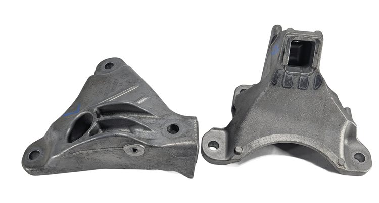 Thumbnail 6: 2014 BMW 535I (F10) 3.0L (N55) ENGINE LEFT & RIGHT MOTOR MOUNT BRACKET SET/2