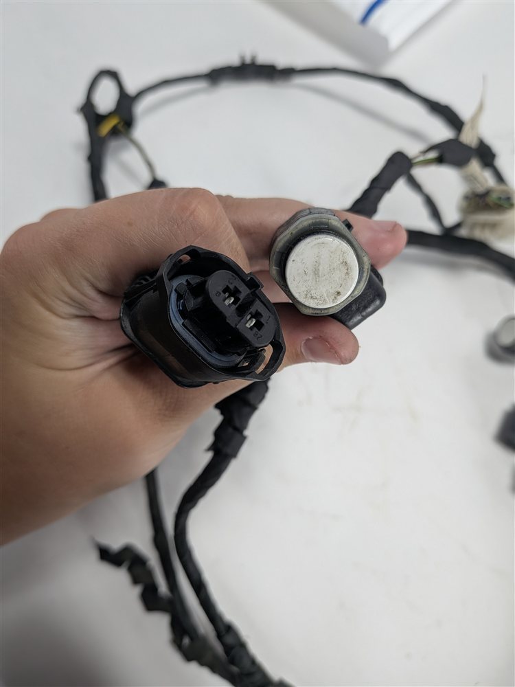 Thumbnail 4: 2014 BMW 535I (F10) FRONT PARK ASSIST PDC DISTANCE CONTROL SENSORS (White)