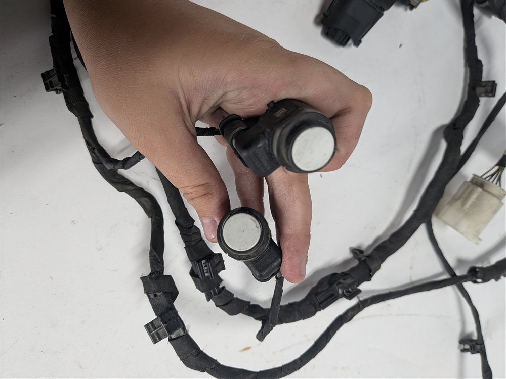 Thumbnail 5: 2014 BMW 535I (F10) FRONT PARK ASSIST PDC DISTANCE CONTROL SENSORS (White)