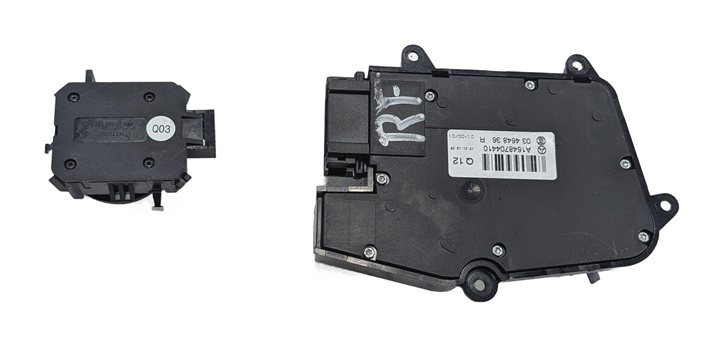 Thumbnail 4: 2012 MERCEDES GL450 (X164) FRONT RIGHT PASSENGER POWER SEAT SWITCH MEMORY LUMBAR