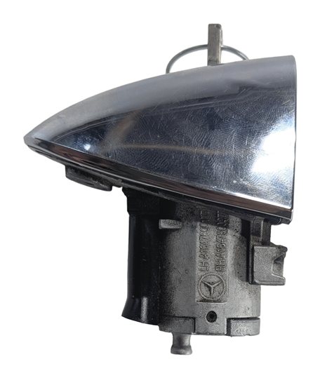 Thumbnail 5: 2012 MERCEDES GL450 (X164) FRONT LEFT DRIVER DOOR LOCK CYLINDER KEY COVER (Gray)