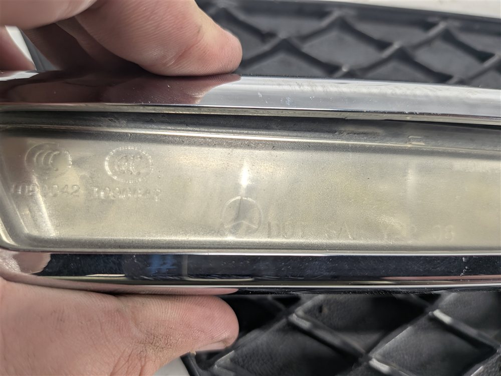 Thumbnail 5: 2011-2012 MB GL350 GL450 GL550 (X164) LEFT DRIVER LED FOG LIGHT DRIVING LAMP