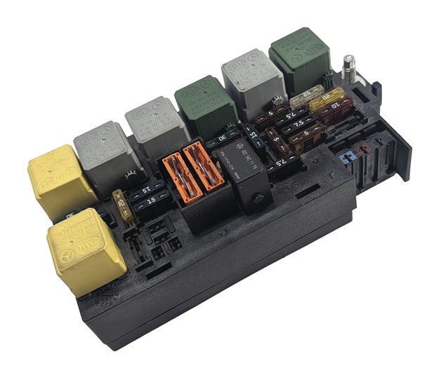2012 MERCEDES GL350 GL450 GL550 (X164) ENGINE BAY FUSE RELAY PANEL BOX