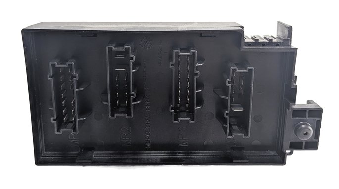 Thumbnail 4: 2012 MERCEDES GL350 GL450 GL550 (X164) ENGINE BAY FUSE RELAY PANEL BOX