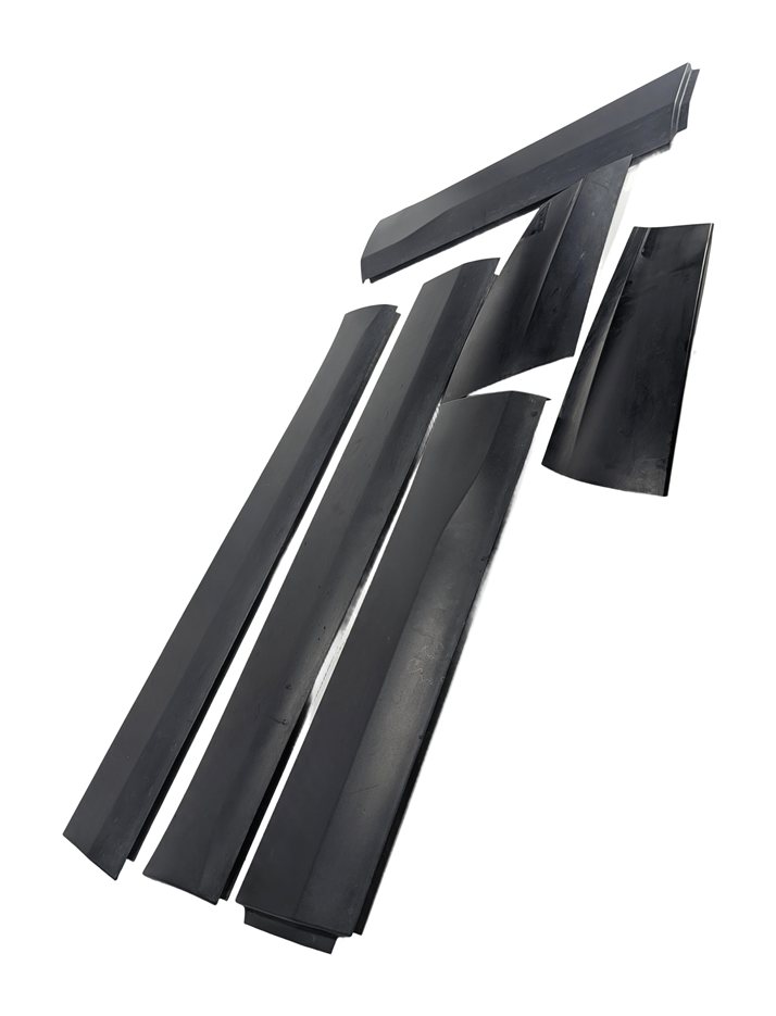 2018 LAND ROVER DISCOVERY SPORT (L550) EXTERIOR BODY SIDE MOLDING SET/6 (Black)