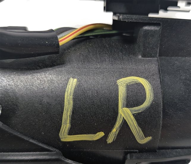 Thumbnail 5: 2018 LAND ROVER DISCOVERY SPORT L550 REAR LEFT 2ND ROW SEAT ADJUST MOTOR CABLES