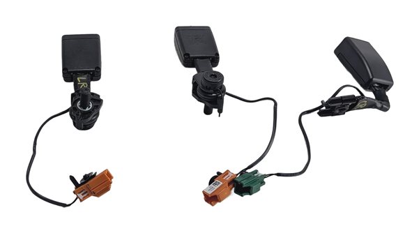 Thumbnail 2: 2018 ROVER DISCOVERY SPORT L550 REAR SEAT SEATBELT BUCKLE RECEIVER SET/3 (Black)