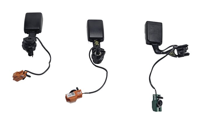 Thumbnail 4: 2018 ROVER DISCOVERY SPORT L550 REAR SEAT SEATBELT BUCKLE RECEIVER SET/3 (Black)